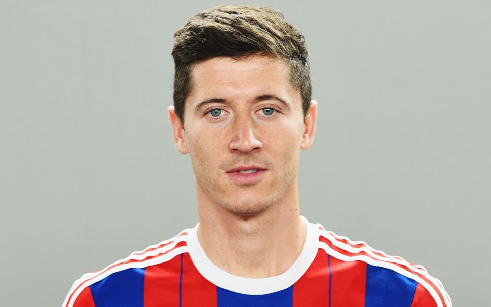 德天空：曼联已经找门德斯了解阿德耶米的情况（德天空：曼联已向门德斯打听阿德耶米近况）