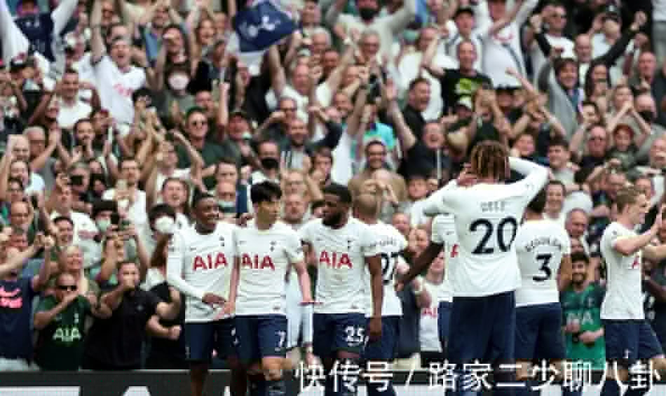 半场战报：科隆0-0圣保利（半场快讯：科隆与圣保利战成0-0）