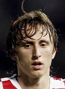 环足奖年度最佳女足球员候选：邦马蒂、普特利亚斯、凯莉在列（环足奖年度最佳女足球员提名公布：邦马蒂、普特利亚斯、凯莉入围）