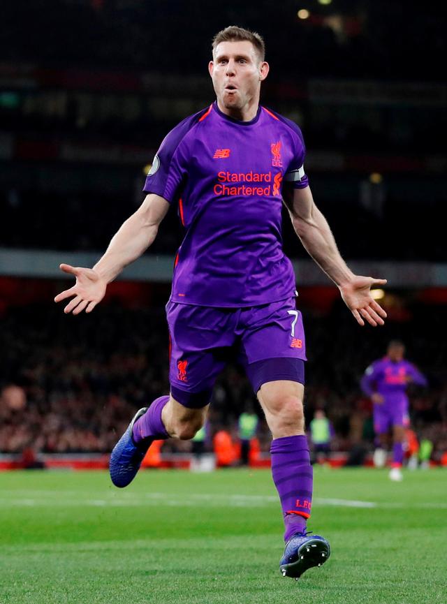 邮报：曼联与92班的关系很微妙，有时候较好有时候很差（邮报：曼联与92班关系起伏不定，时而融洽、时而紧张）