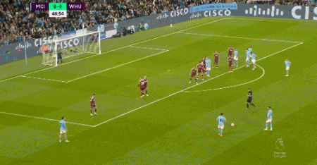 踢球者：于帕原则上愿意留在拜仁，但续约条款必须让他满意（踢球者：于帕倾向留守拜仁，但续约条件须令其满意）